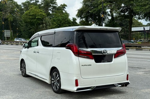 2020 Toyota Alphard 2.5 SC Terpakai
