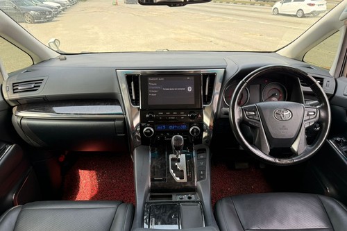 2020 Toyota Alphard 2.5 SC Terpakai