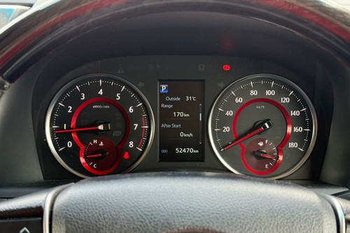 2020 Toyota Alphard 2.5 SC Terpakai