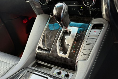 2020 Toyota Alphard 2.5 SC Terpakai