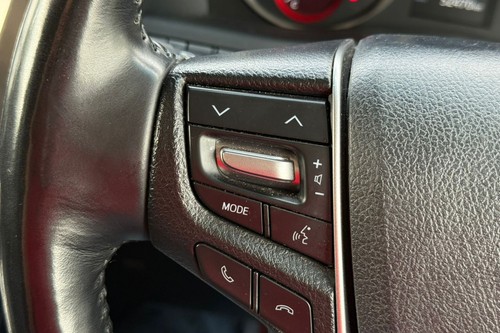 2020 Toyota Alphard 2.5 SC Terpakai