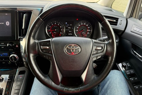 2020 Toyota Alphard 2.5 SC Terpakai