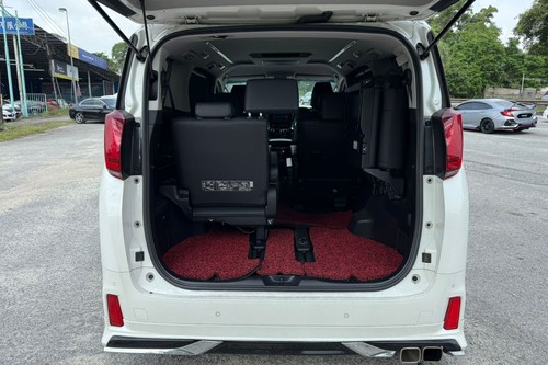 2020 Toyota Alphard 2.5 SC Terpakai