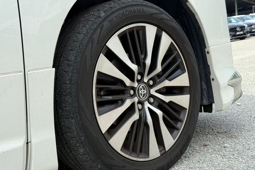 2020 Toyota Alphard 2.5 SC Terpakai