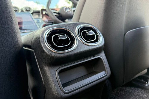 2023 Mercedes Benz GLC-Class 300 4Matic Terpakai