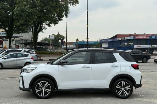 Second hand 2023 Perodua D55L 1.0L Turbo AV (Metallic) 