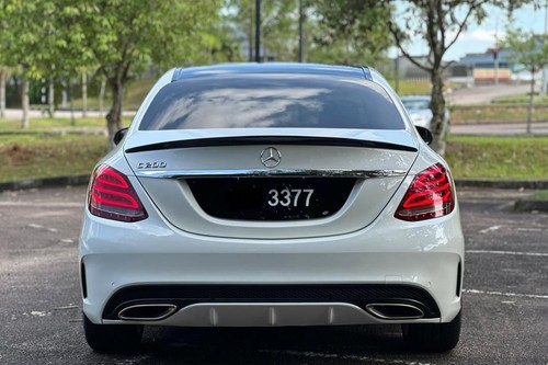 2016 Mercedes Benz C-Class Saloon C 200 AMG Line  lama