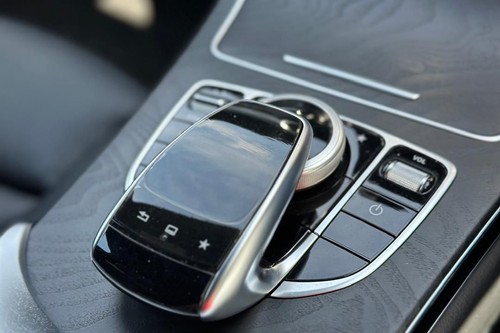 2016 Mercedes Benz C-Class Saloon C 200 AMG Line Terpakai