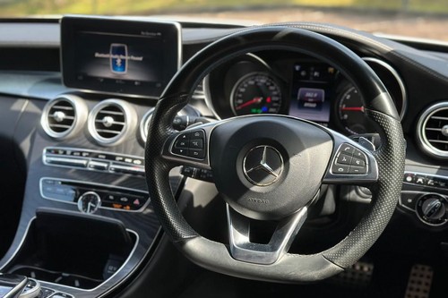 2016 Mercedes Benz C-Class Saloon C 200 AMG Line Terpakai
