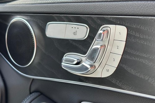 2016 Mercedes Benz C-Class Saloon C 200 AMG Line Terpakai