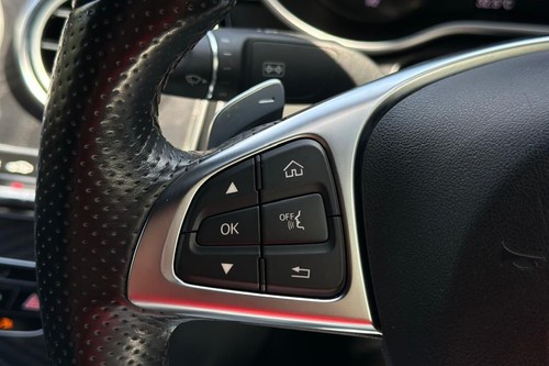 2016 Mercedes Benz C-Class Saloon C 200 AMG Line Terpakai