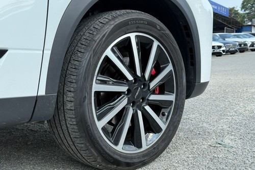 2024 JAECOO J7 AWD Terpakai