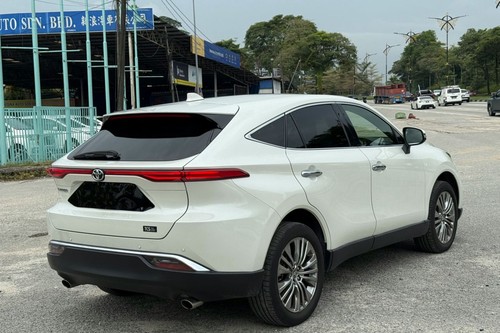 2020 Toyota Harrier 2.0 Luxury Terpakai