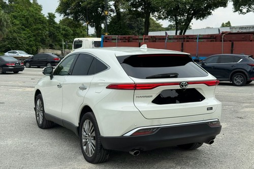 2020 Toyota Harrier 2.0 Luxury Terpakai