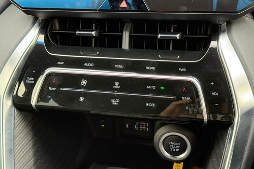 2020 Toyota Harrier 2.0 Luxury Terpakai