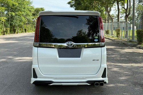 2019 Toyota Noah 2.0  lama