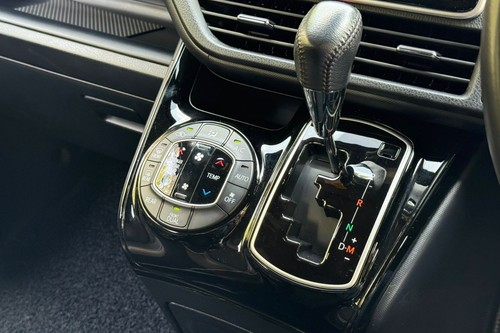 2019 Toyota Noah 2.0 Terpakai