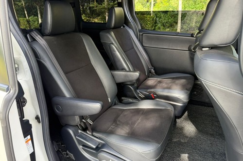 2019 Toyota Noah 2.0 Terpakai