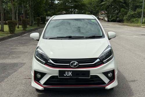 2021 Perodua Axia 1.0 SE AT  lama