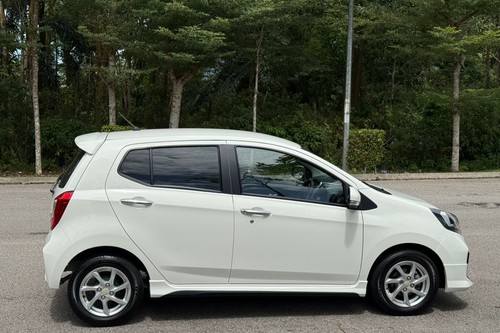 2021 Perodua Axia 1.0 SE AT Terpakai