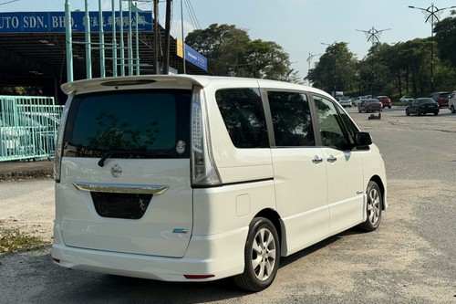 2013 Nissan Serena 2.0L Highway Star Terpakai