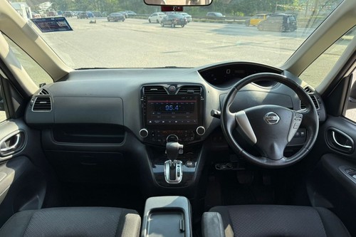 2013 Nissan Serena 2.0L Highway Star Terpakai