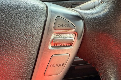 2013 Nissan Serena 2.0L Highway Star Terpakai