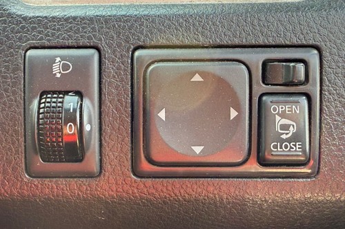 2013 Nissan Serena 2.0L Highway Star Terpakai