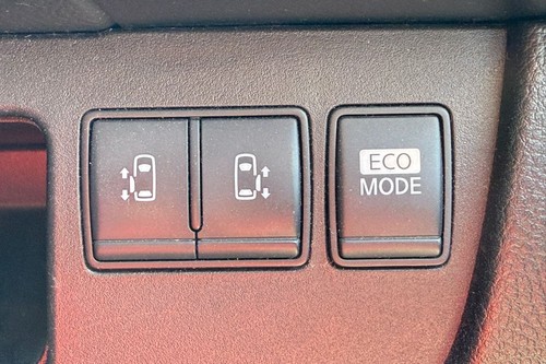 2013 Nissan Serena 2.0L Highway Star Terpakai