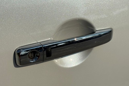 2013 Nissan Serena 2.0L Highway Star Terpakai