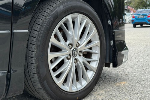 2016 Toyota Alphard 2.5 Terpakai