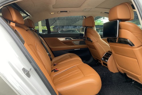 2018 BMW 7 Series Sedan 740Le xDrive Terpakai