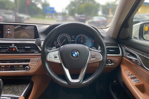 2018 BMW 7 Series Sedan 740Le xDrive Terpakai