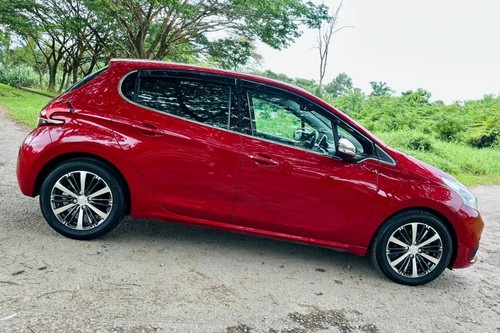 2018 Peugeot 208 1.2 L Puretech Terpakai