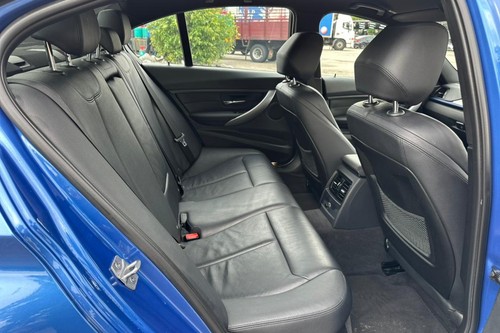 2013 BMW 3 Series 2.0L Terpakai