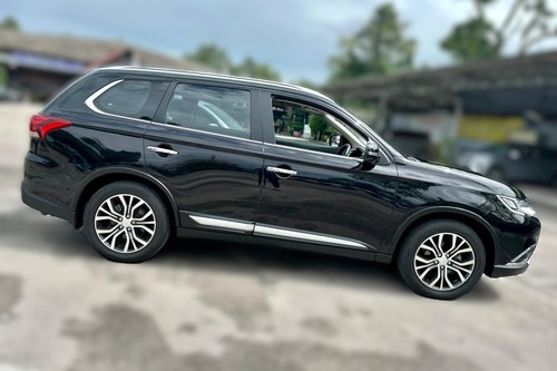 2017 Mitsubishi Outlander 2.0 L Terpakai