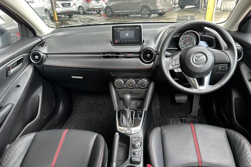 2016 Mazda 2 Sedan 1.5L MID Terpakai