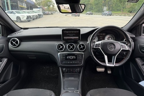 2013 Mercedes Benz A-Class A180 1.6(A) Terpakai