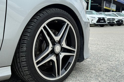 2013 Mercedes Benz A-Class A180 1.6(A) Terpakai