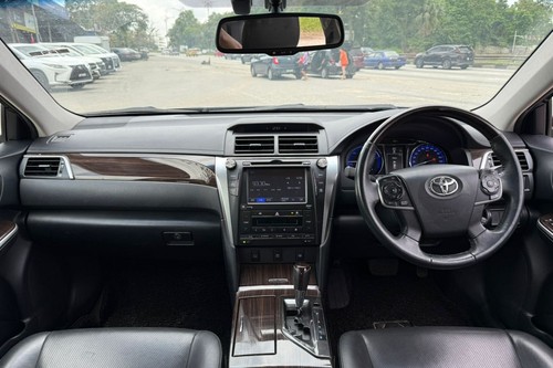 2015 Toyota Camry 2.5 Hybrid Terpakai