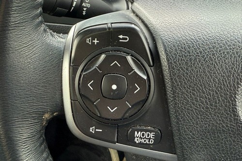 2015 Toyota Camry 2.5 Hybrid Terpakai