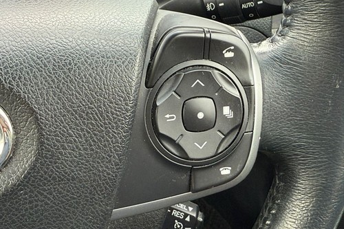 2015 Toyota Camry 2.5 Hybrid Terpakai