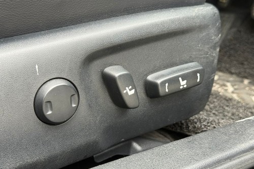 2015 Toyota Camry 2.5 Hybrid Terpakai