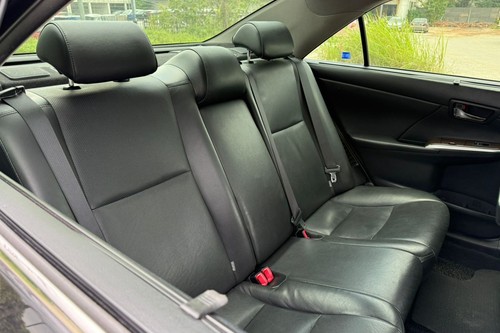 2015 Toyota Camry 2.5 Hybrid Terpakai