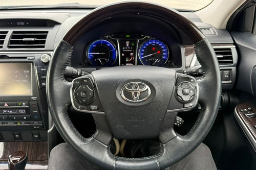 2015 Toyota Camry 2.5 Hybrid Terpakai