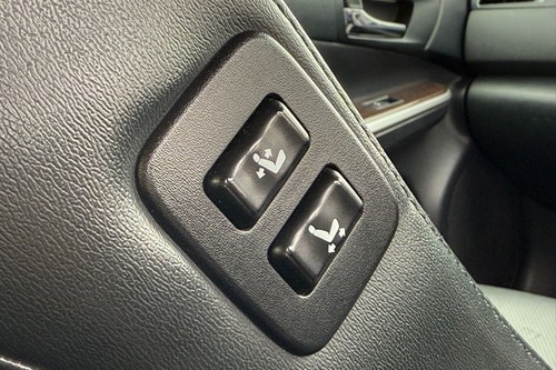 2015 Toyota Camry 2.5 Hybrid Terpakai