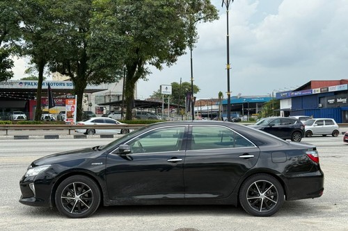 2015 Toyota Camry 2.5 Hybrid Terpakai