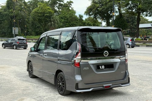 2022 Nissan Serena 2.0L Highway Star Terpakai