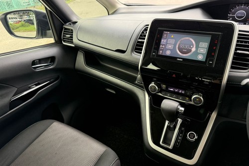 Used 2018 Nissan Serena 2.0L