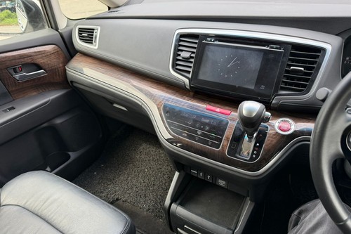 2015 Honda Odyssey 2.4L EX Terpakai